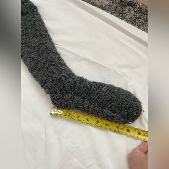 UGG Pom Pom Fleece Lined Cable Knit Crew Tall Sock Slippers Y2K - Picture 8 of 8